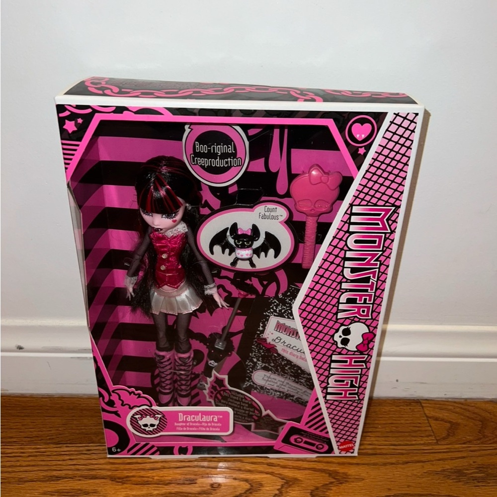 2024 Monster High Creeproduction DRACULAURA Brand New Hard To Find